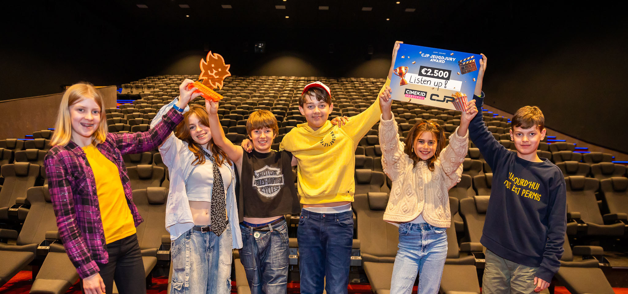 Become a member of the Youth Jury!