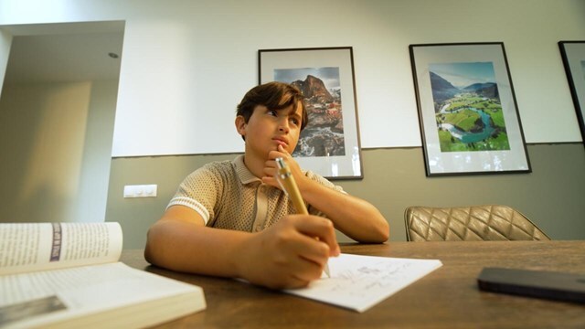 Zakariya (12)